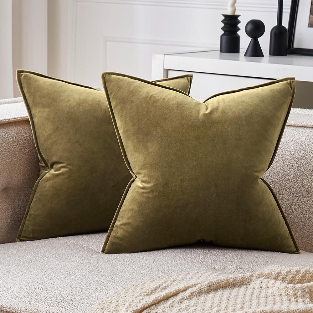 7764 Pack of 2 Olive Green Christmas Decorative Velvet Throw Pillow Covers